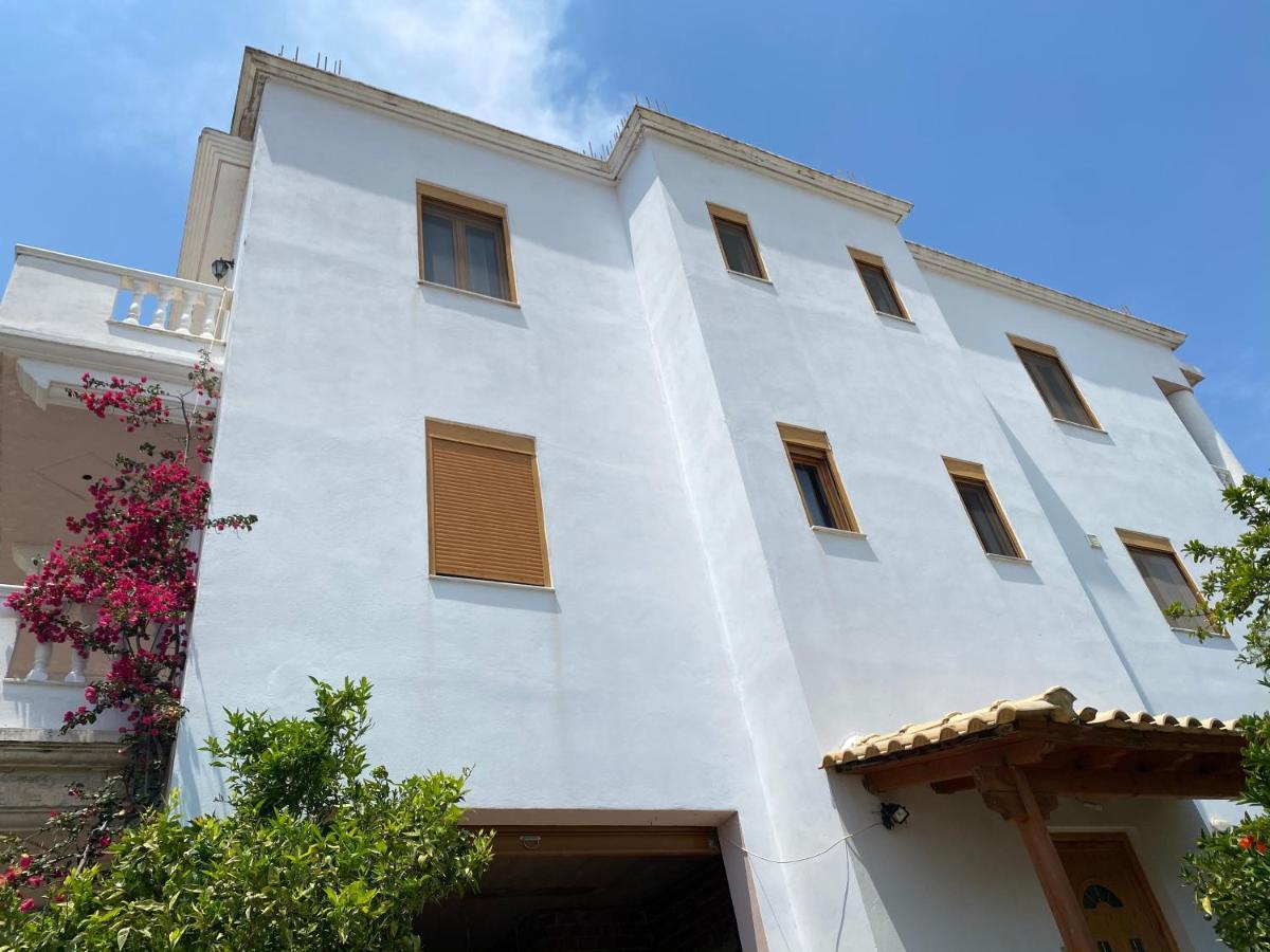 Am Apartment Sarande Exterior photo
